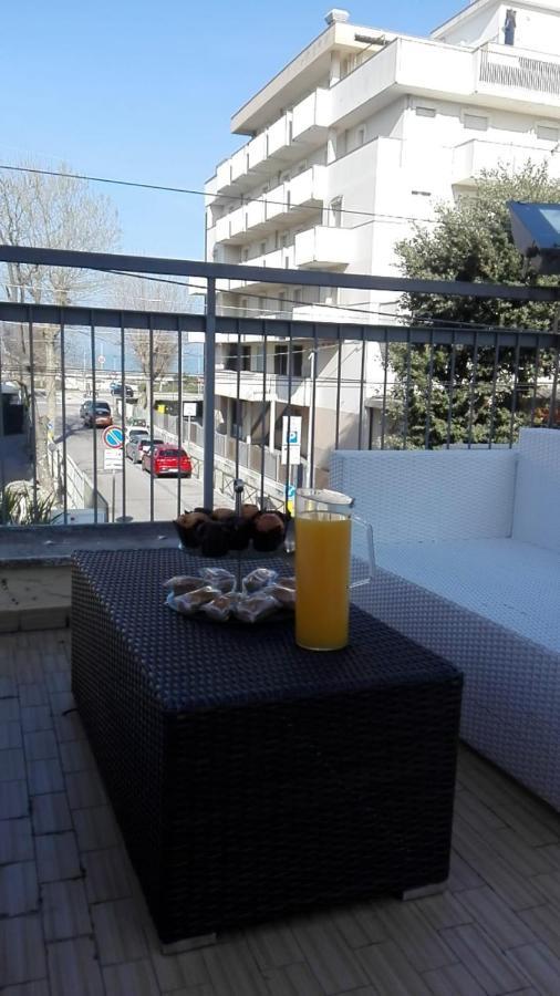 Hotel Ariosto Rimini Exterior photo